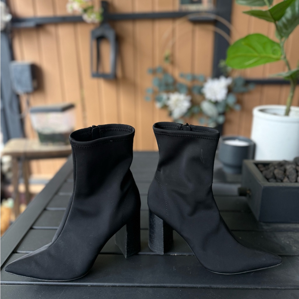 Jeffrey Campbell Siren 24